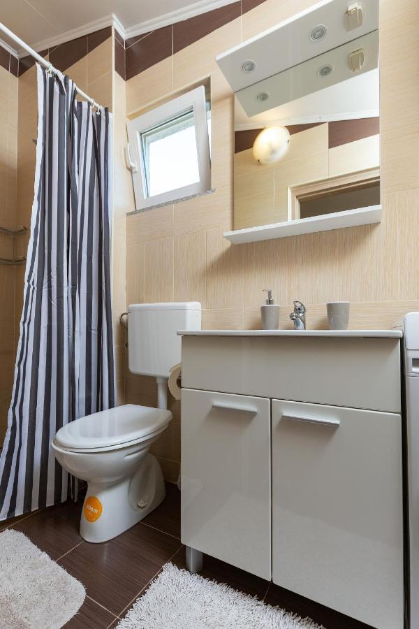 Apartments Elita Ровінь Екстер'єр фото